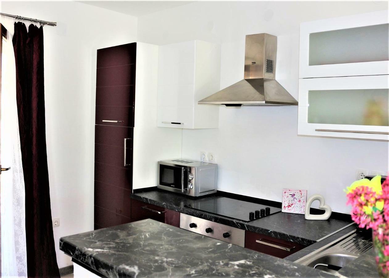 מאלינסקה Apartments Mario מראה חיצוני תמונה